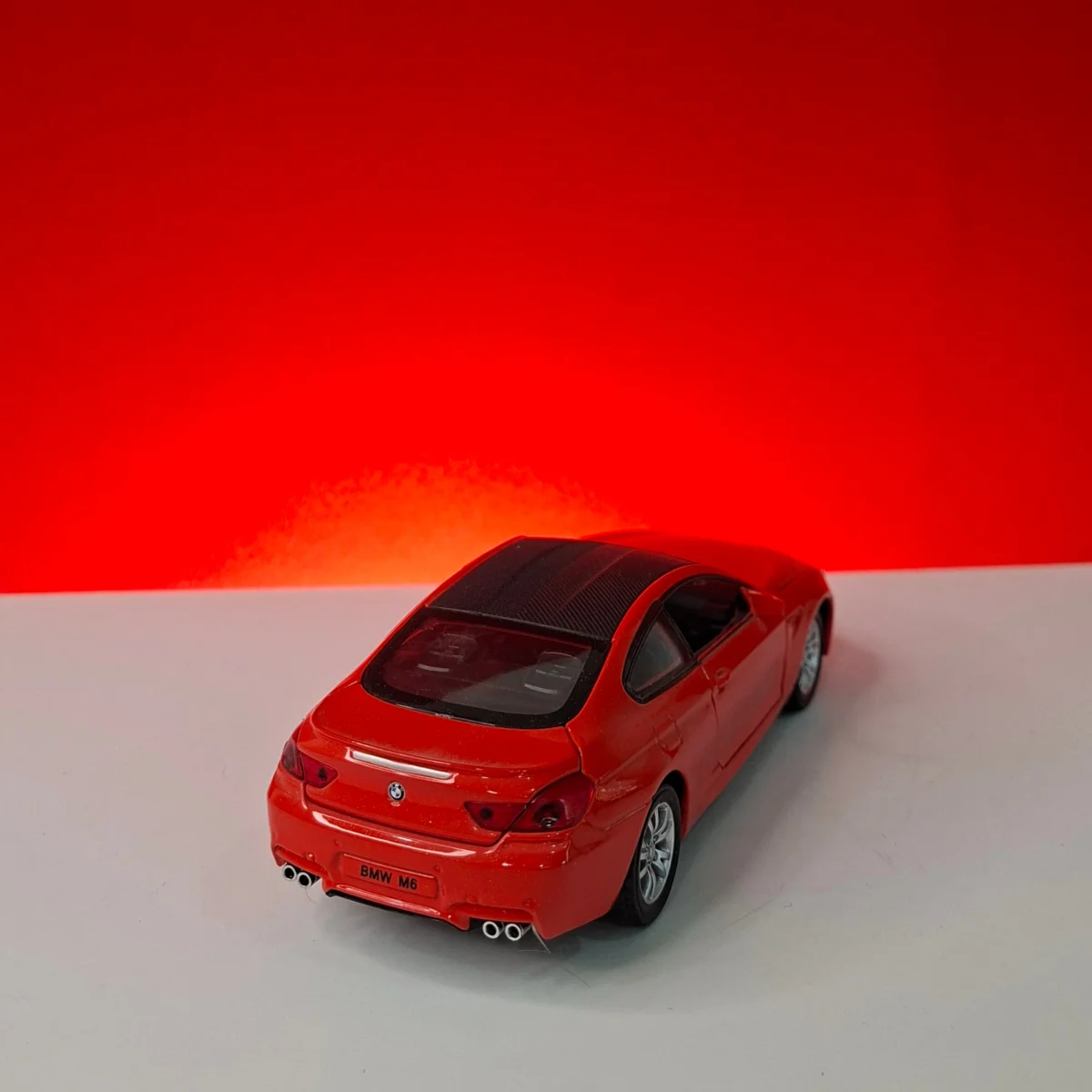 ماکت بی ام و M6 — نما 4