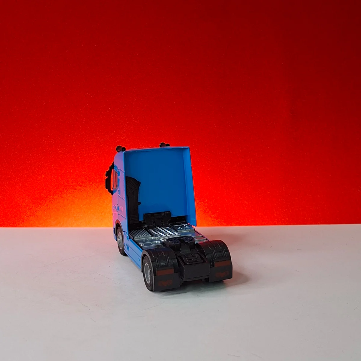 ماکت کامیون رنوتی — نما 3