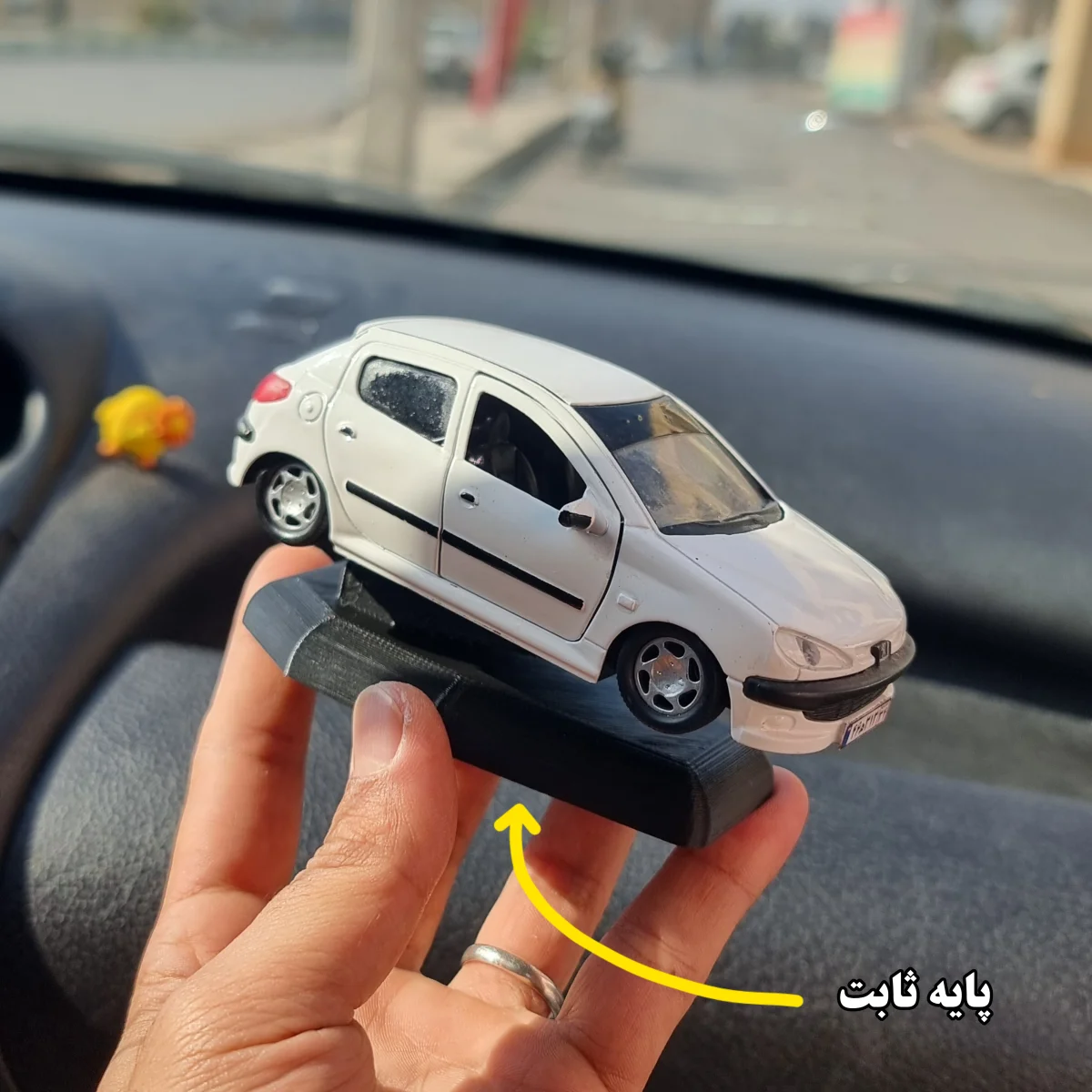 پایه ثابت ( پایه ماکت برای روی داشبورد ) — نما 3
