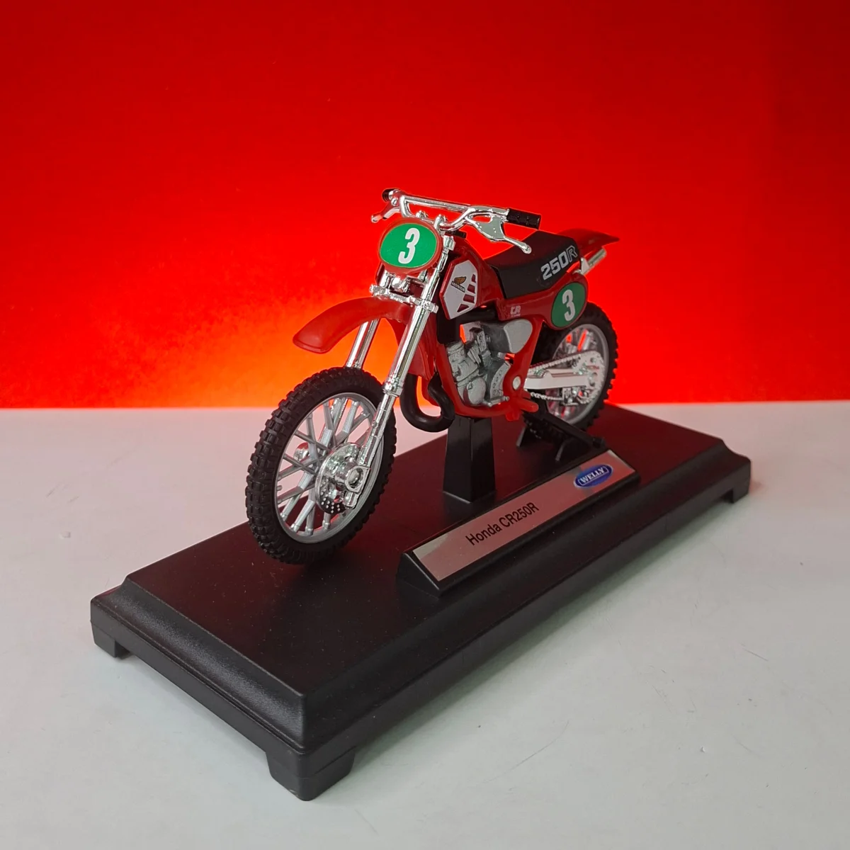 ماکت موتور هوندا CR 250 R برند ویلی