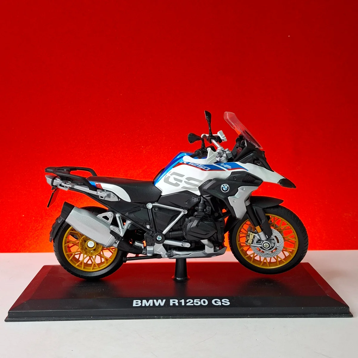 ماکت موتور BMW R1250 GS — نما 3