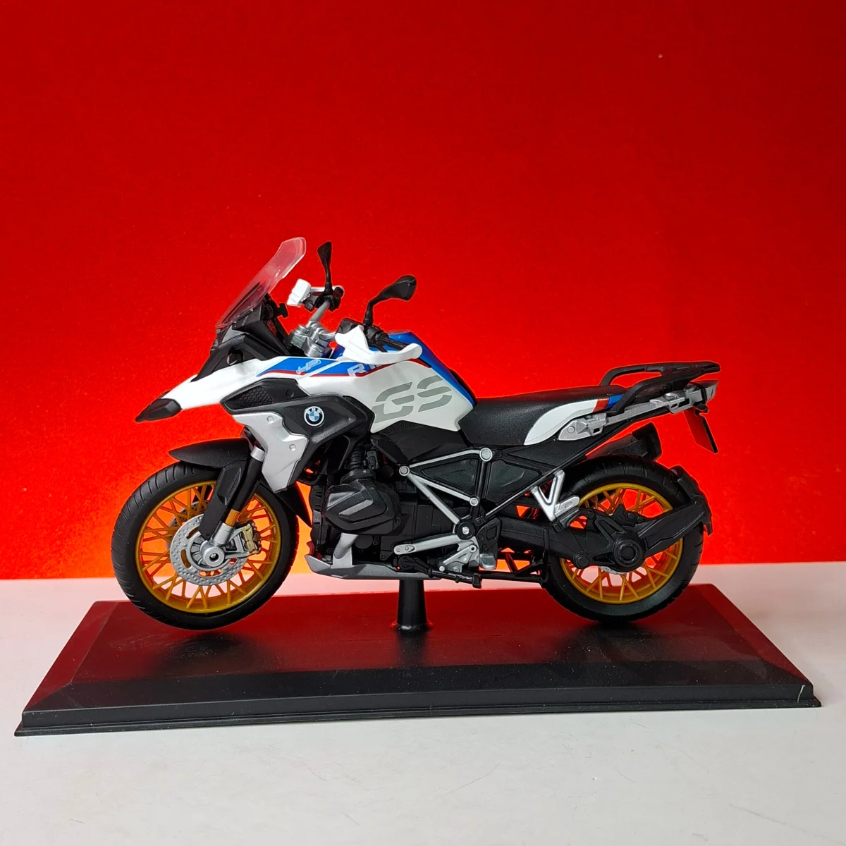 ماکت موتور BMW R1250 GS — نما 4