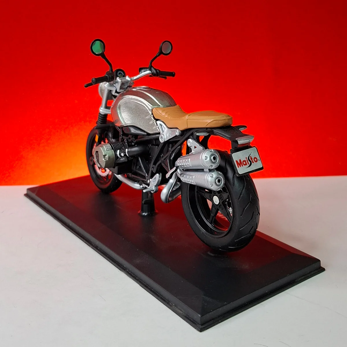 ماکت موتور bmw r ninet scramnler — نما 4