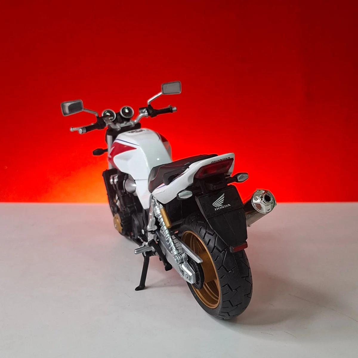ماکت موتور cb1300 — نما 5