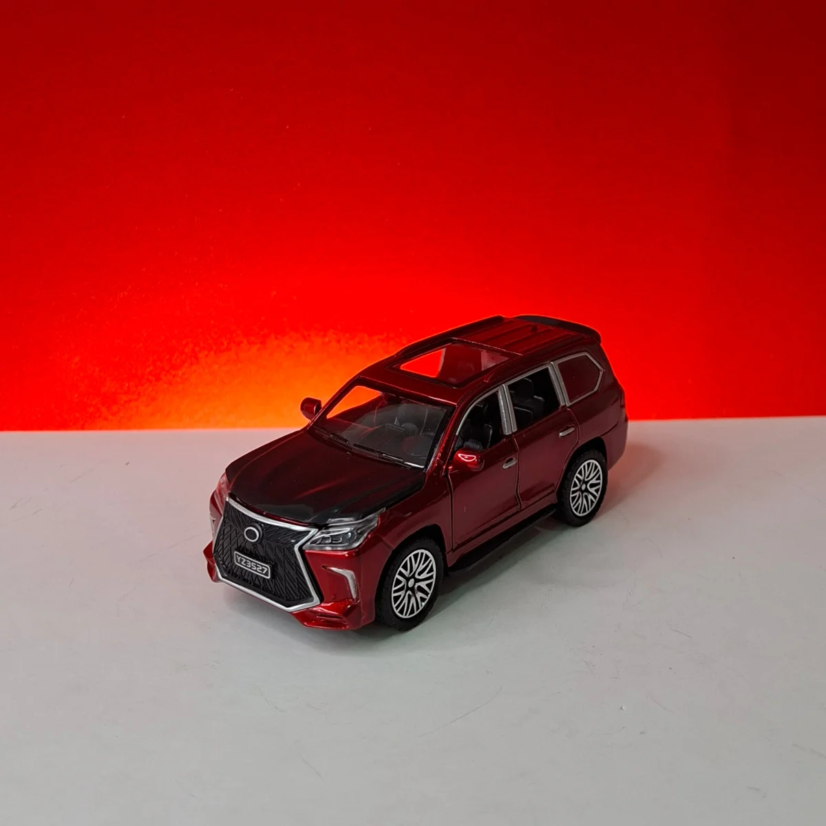 ماکت لکسوس lx 570 — نما 1